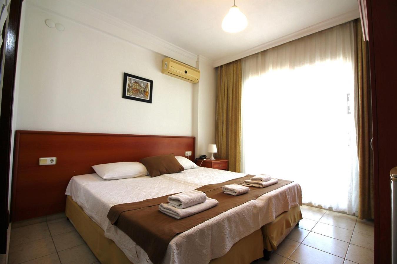 Bonapart Hotel Кешме Экстерьер фото