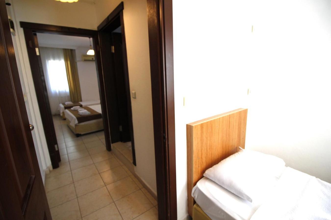 Bonapart Hotel Кешме Экстерьер фото